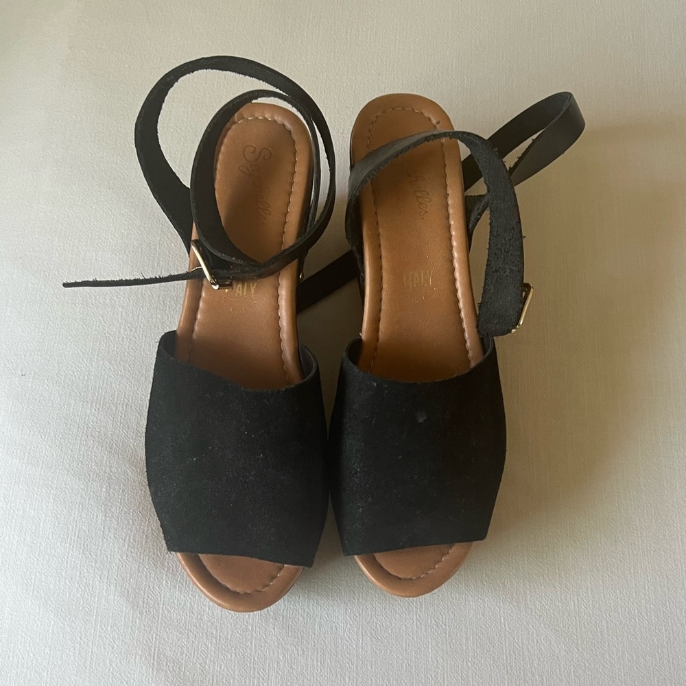 Seychelle’s Platform Sandal